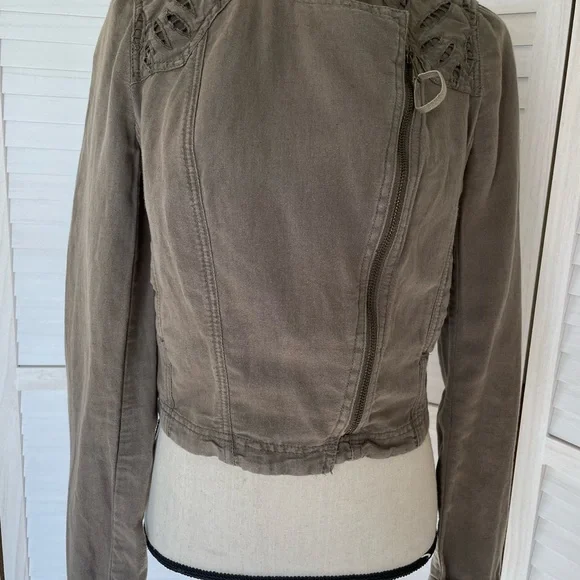 Free People Sz 4 Linen Cotton Eyelet Moto Jacket Olive Green Zip - Picture 9 of 13